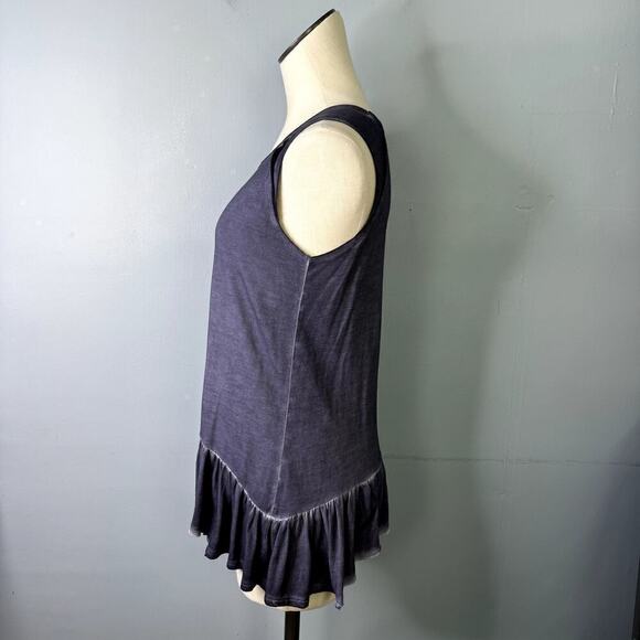 Dantelle Acid Wash Gray Sleeveless Asymmetrical Peplum Hem Top Women's Size S - Picture 6 of 11